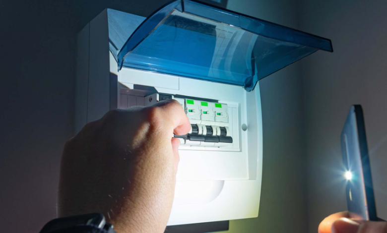 Who Should You Call When There’s a Sudden Loss of Power at Home?