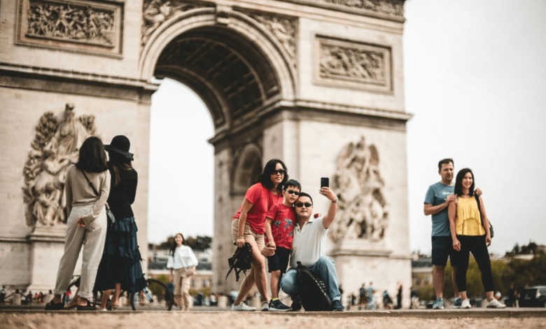 Family Travel Hacks: Making Memories Without Breaking the Bank