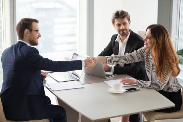 Why Smart Homebuyers Trust Mortgage Brokers for Better Loan Options